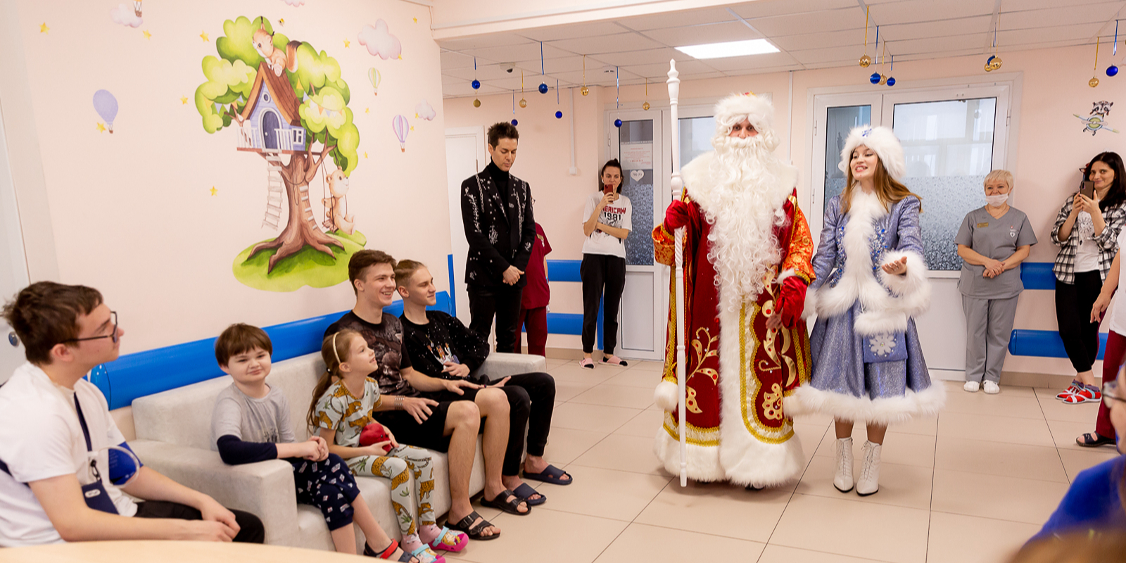 В финале каждого праздника детям вручат памятные новогодние подарки. Фото: сайт мэра Москвы