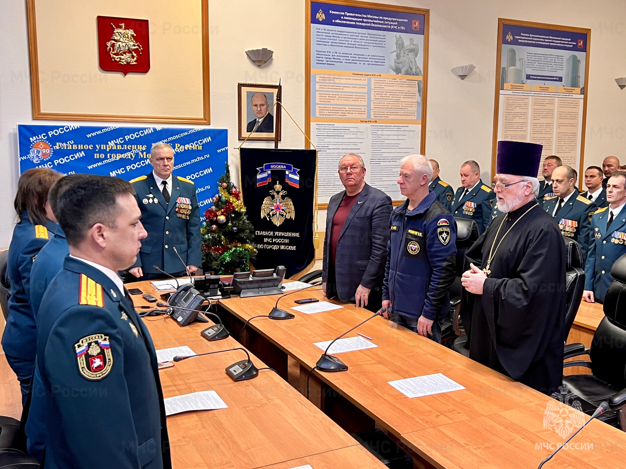 В столичном Главке МЧС прошло торжественное мероприятие, посвященное Дню  спасателя Российской Федерации