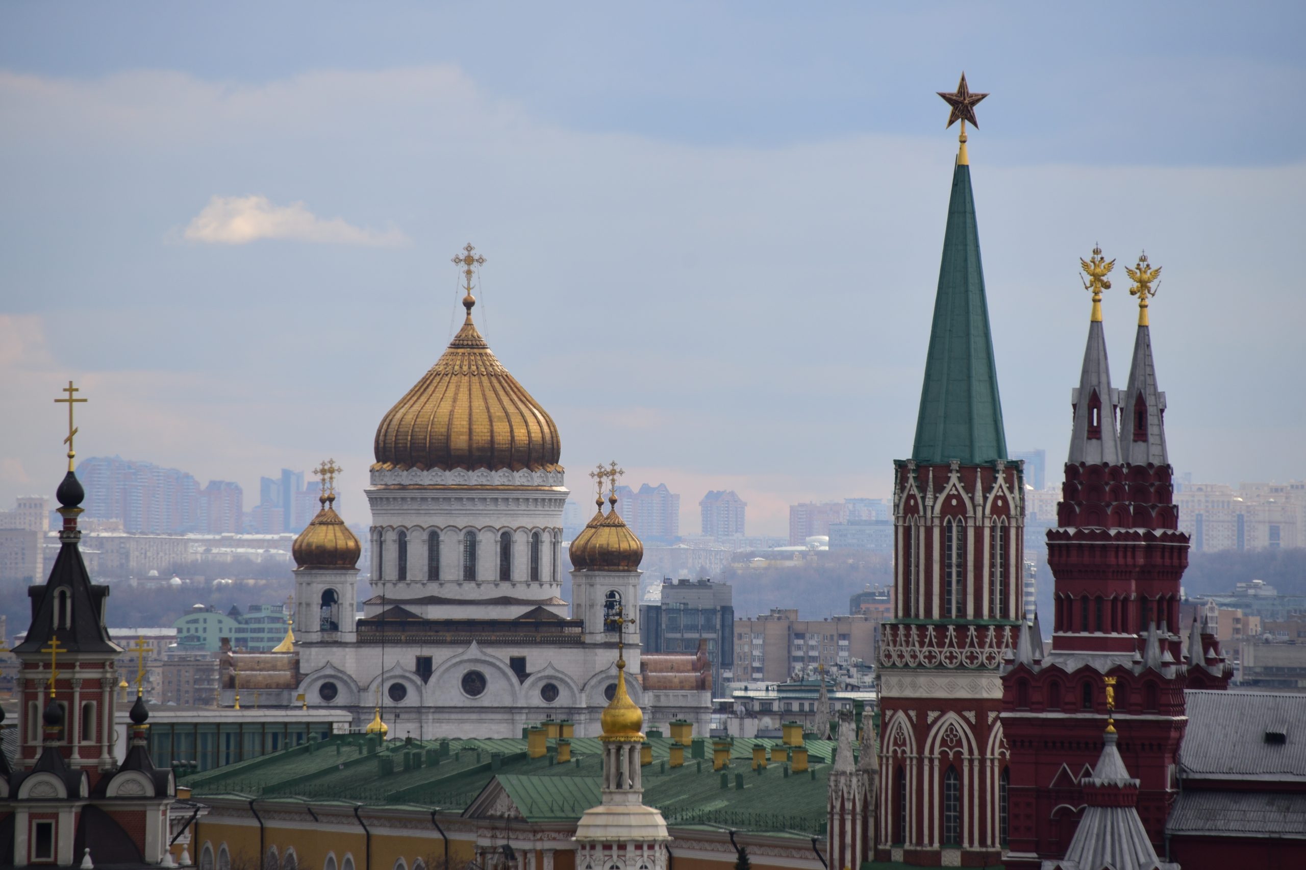 Ни москва. Население Москвы на 2016 год. Как бы выглядела Москва с храмом. Москва нибаск. Как выглядит Московский житель.