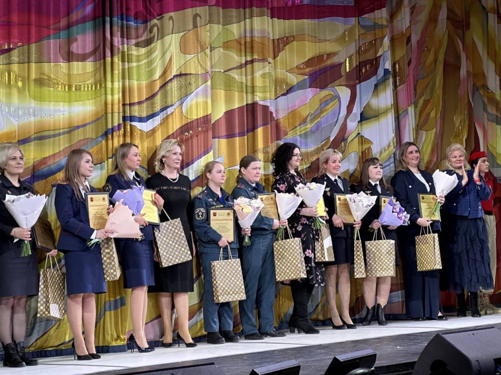 Сотрудницы Управления по Центральному округу Департамента ГОЧСиПБ отмечены наградами префекта ЦАО