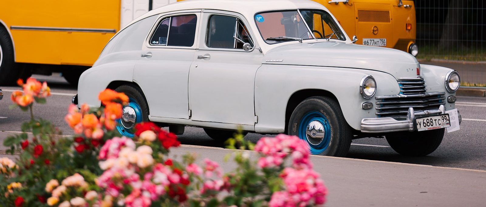 Жители и гости столицы смогут сестьза руль старинных машин и отправиться на экскурсию по фондохранилищу. Фот:о: сайт мэра Москвы