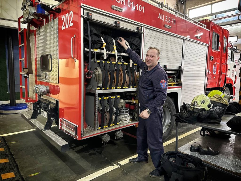 «Сколько будет существовать огонь, столько будут работать пожарные»: сотрудник пожарной охраны Москвы о любимой профессии
