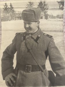 Николай Алифанов на фронте. Фото из личного архива Николая Алифанова