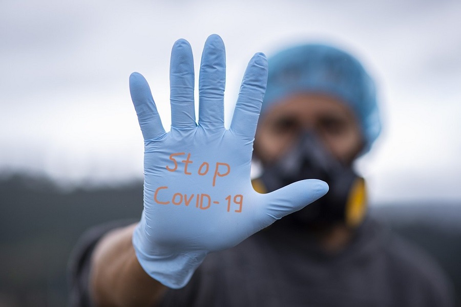 Всего 2 379 случаев COVID-19 выявили в РФ за сутки