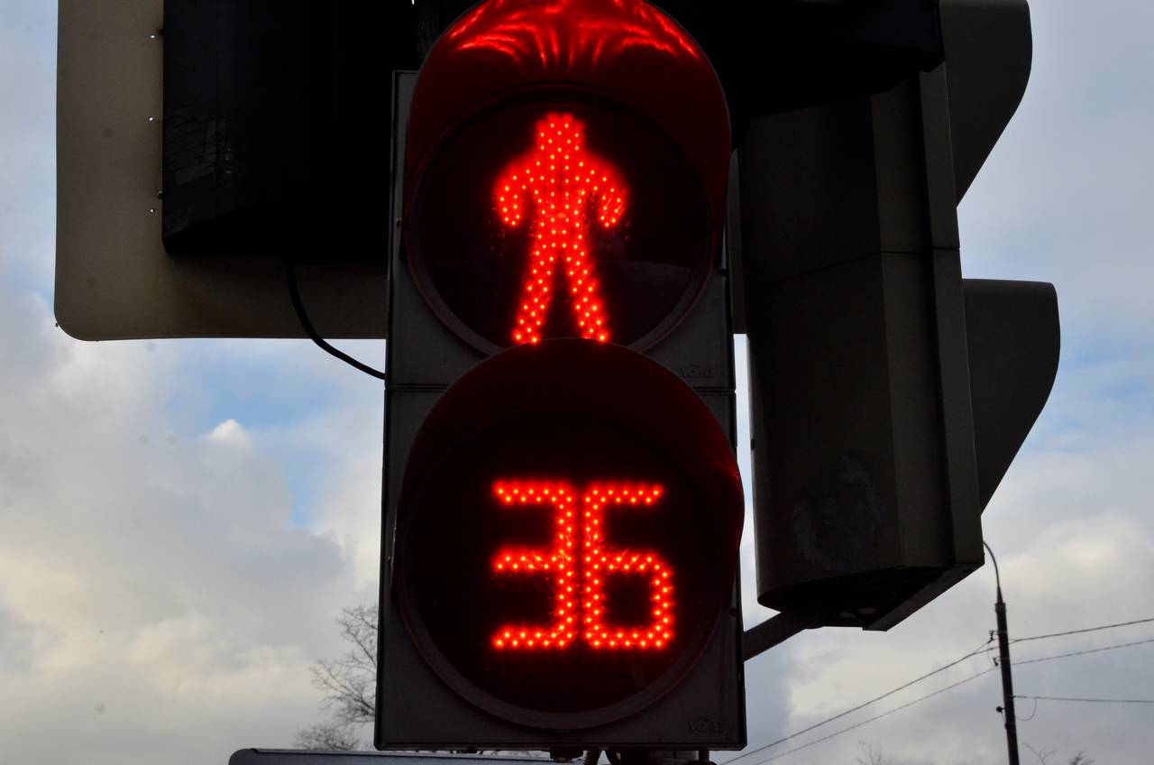 Новые светофоры установили по просьбам жителей и возле социального значимых объектов. Фото: Анна Быкова, «Вечерняя Москва»