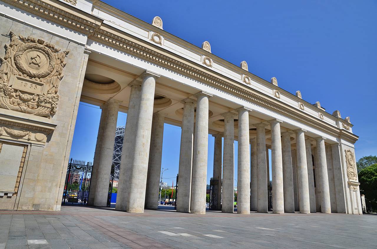 Арт-инсталляцию на основе центральной художественной конструкции парка подготовят к его 95-летию. Фото: Анна Быкова, «Вечерняя Москва»