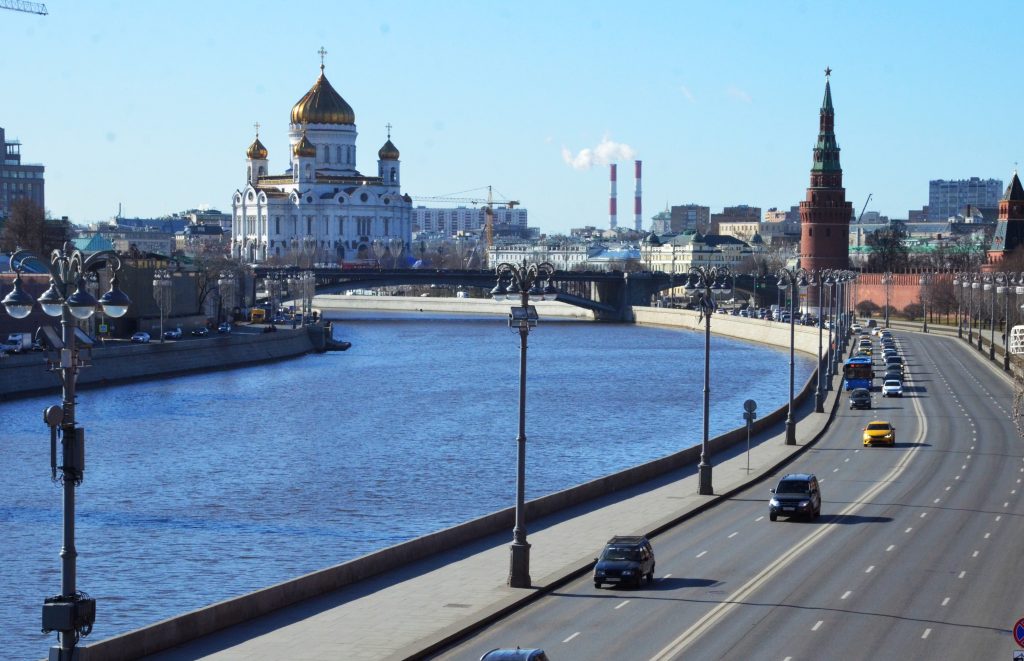 Движение на двух набережных в центре Москвы перекроют из-за киносъемок
