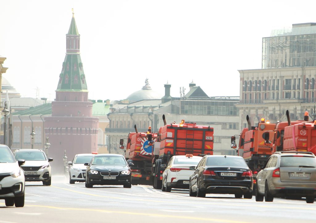 Городские службы Москвы перевели в усиленный режим из-за жары