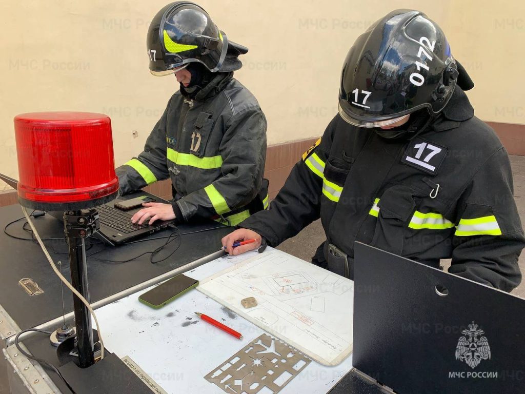 Тренировка оперативных штабов на месте пожара проведена в столичном гарнизоне