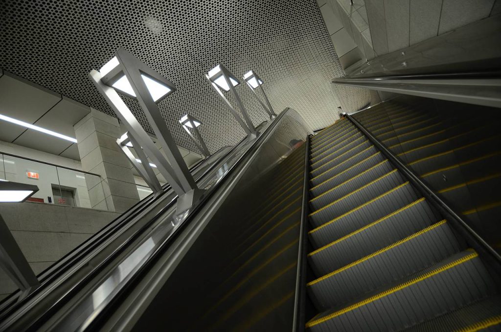 Грузовые испытания эскалаторов стартовали на стации метро «Чеховская»