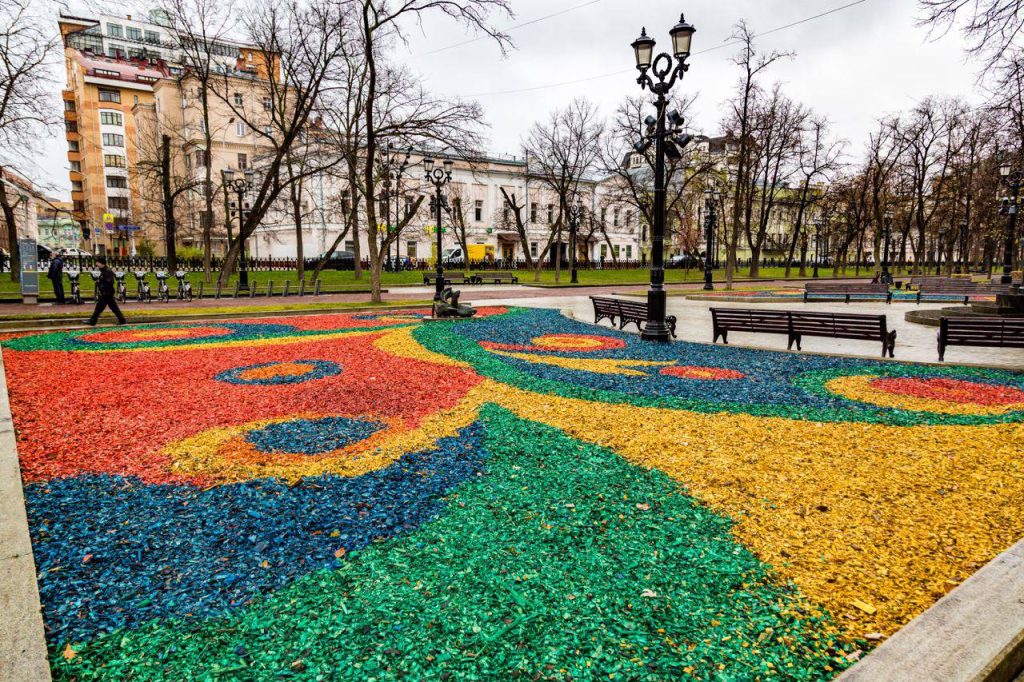 Цветники подготовят к зимнему сезону на Тверском бульваре и в Пушкинском сквере