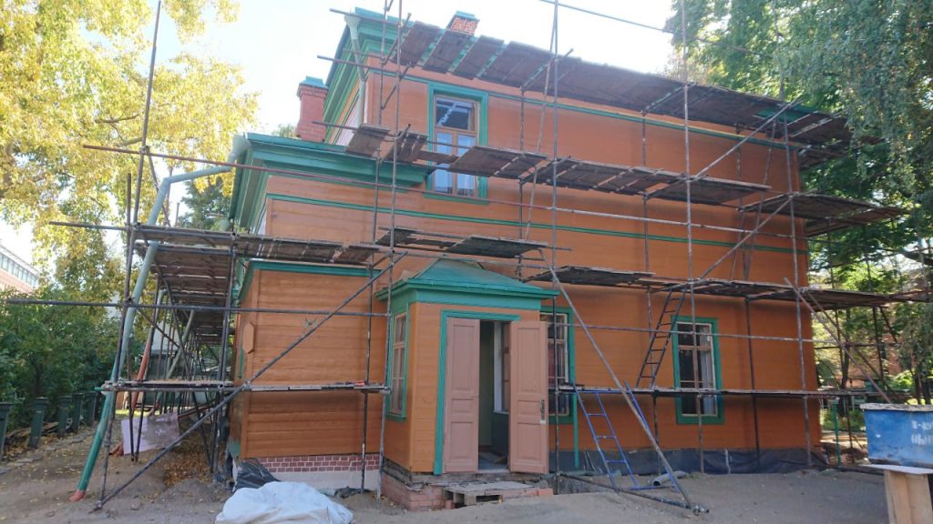 Сотрудники музея Толстого рассказали о ходе реставрации здания в Хамовниках