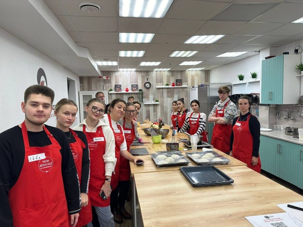 Активисты Молпалаты Замоскворечья посетили кулинарный мастер-класс