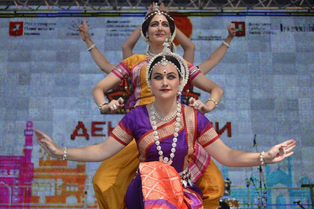 Концерт индийских танцев покажут в МДН