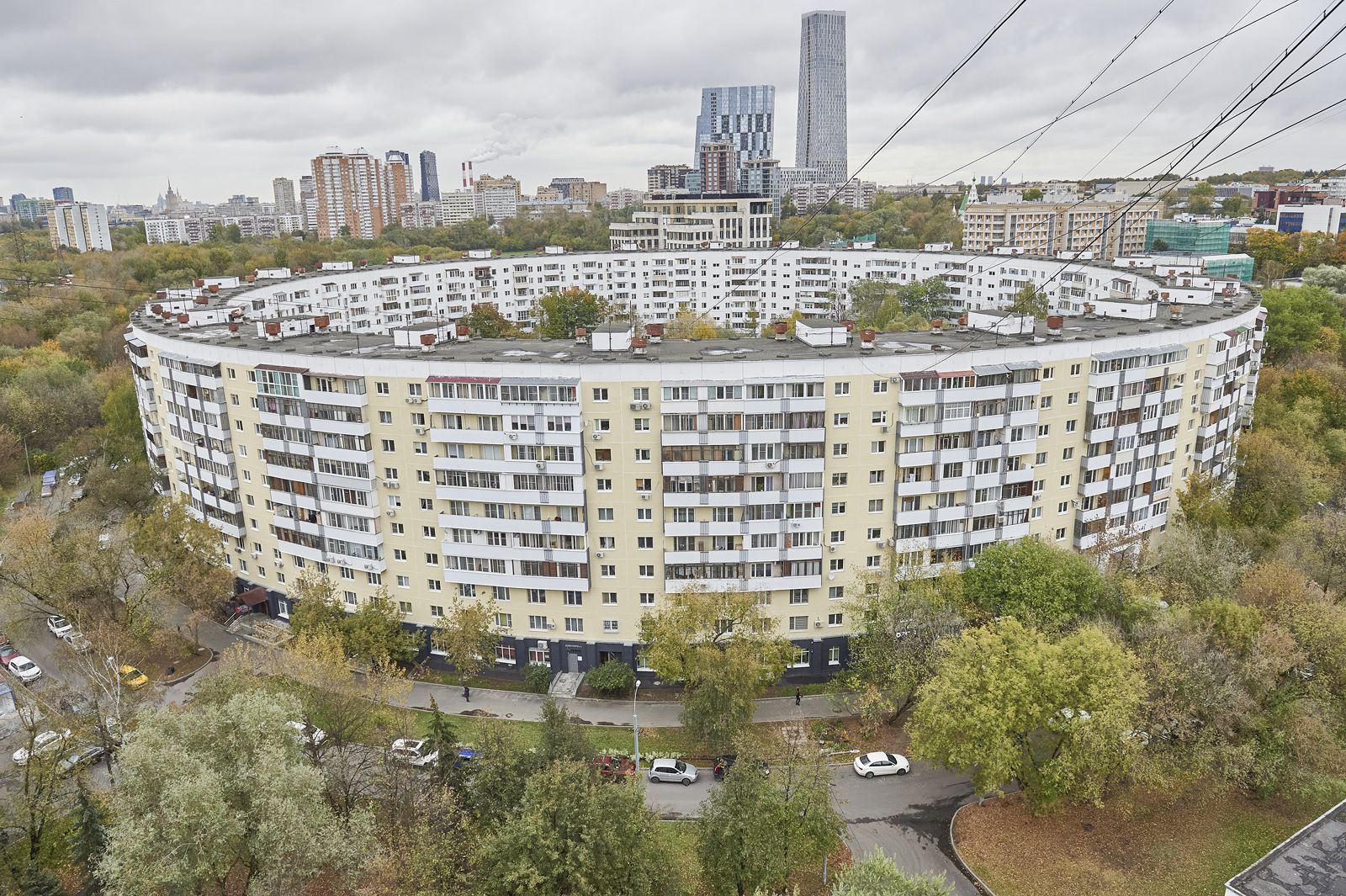 С именем Евгения Стамо связан и дом-кольцо, расположенный на улице Довженко в Таганском районе. Фото: сайт мэра Москвы