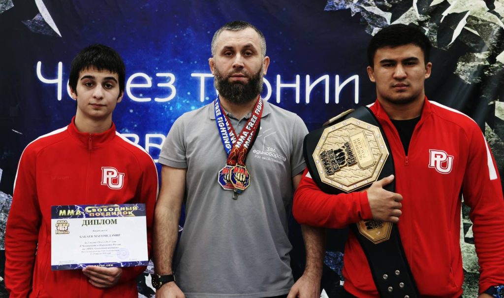 Студент РЭУ Плеханова стал чемпионом России по ММА