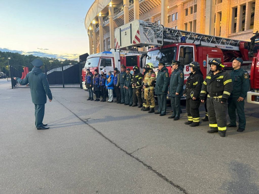 Более 550 сотрудников столичного пожарно-спасательного гарнизона и добровольцев обеспечили пожарную безопасность празднования Дня Победы