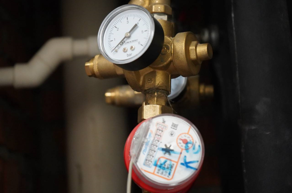 Свыше 900 систем отопления и водоснабжения заменят в домах ЦАО