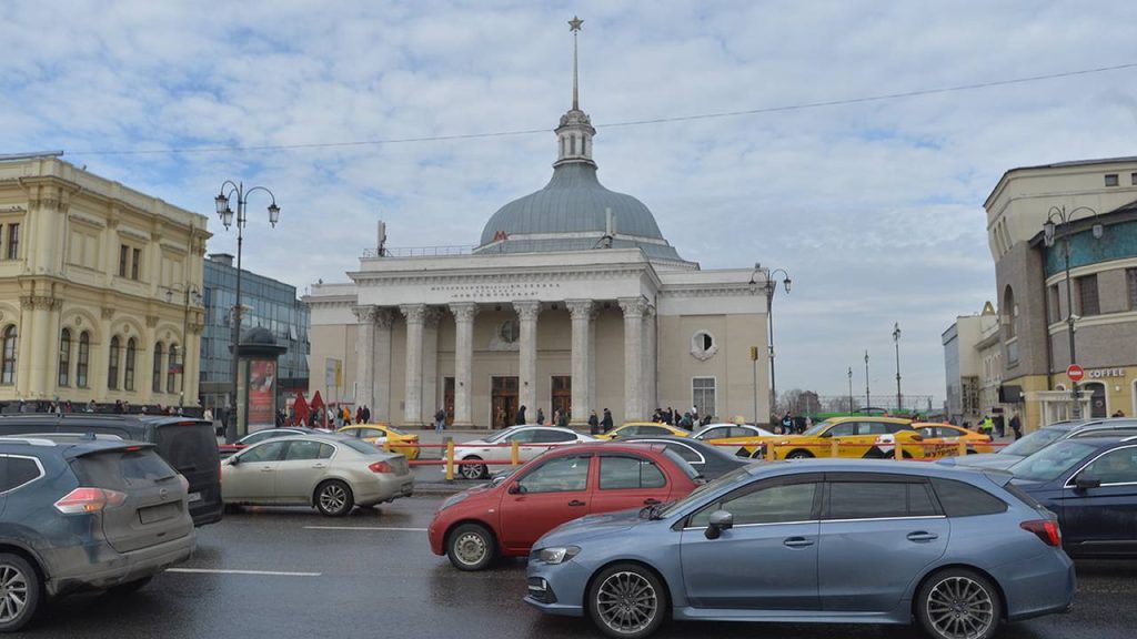 Город предложил на торги участок для создания парковки в центре столицы