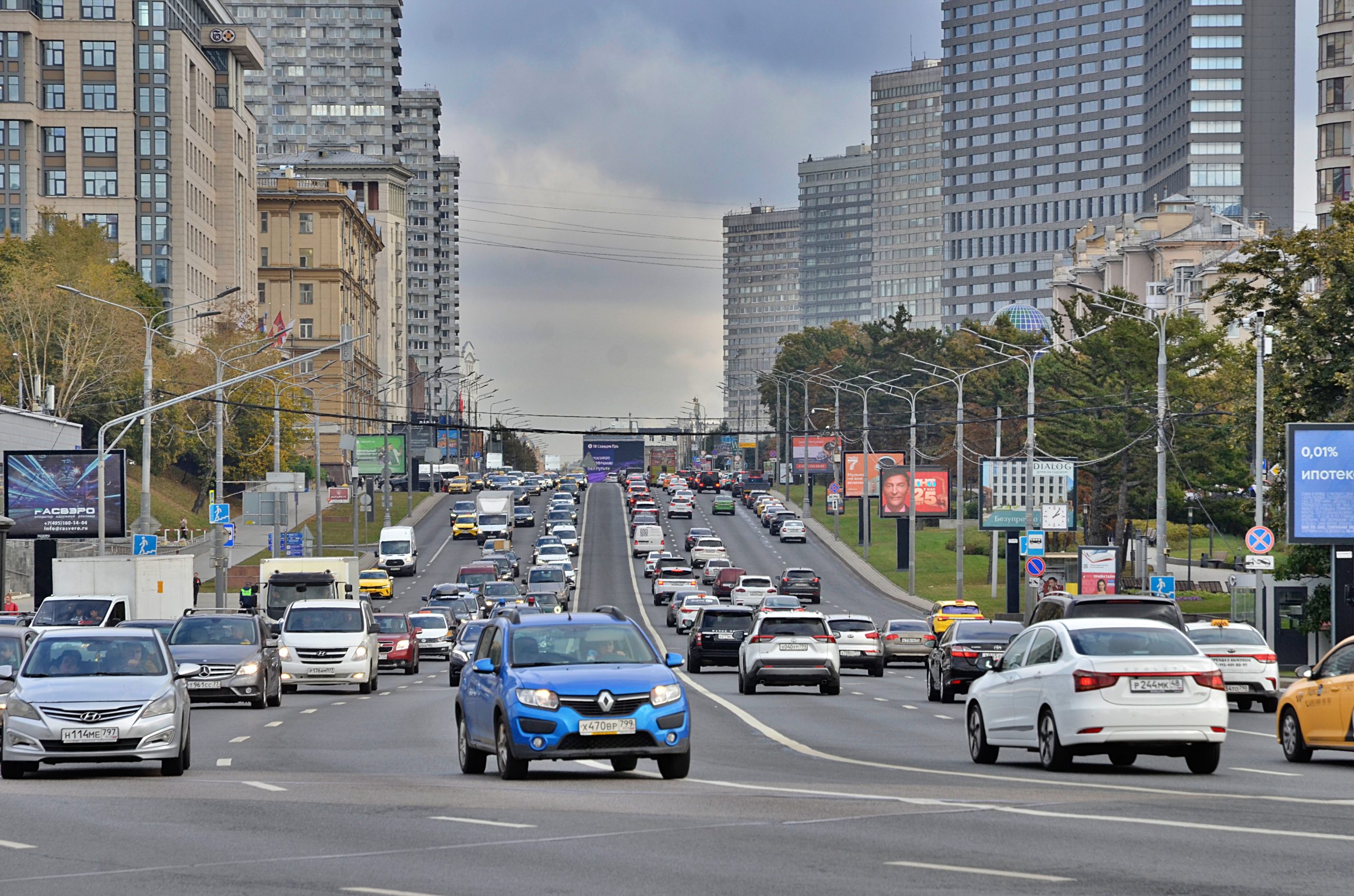 Московские предприниматели передают в зону СВО теплые вещи. Фото: Анна Быкова, «Вечерняя Москва»