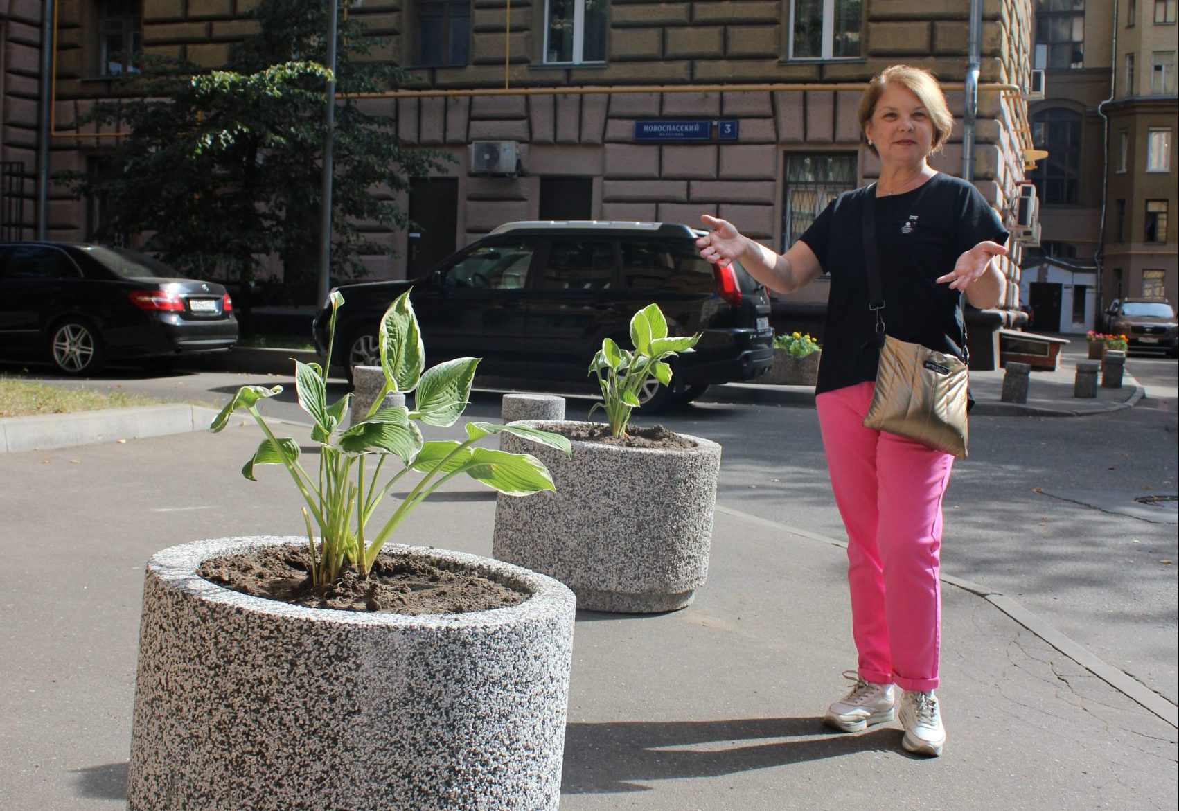 Ирина Немова теперь может спокойно гулять по тротуару. Фото: Мария Хапцова