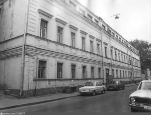 Дом №16 в Еропкинском переулке. 1987 год. Фото: Э.В. ГОТЬЕ-ДЮФАЙЕ / АРХИВЦИГИ / PASTVU.COM