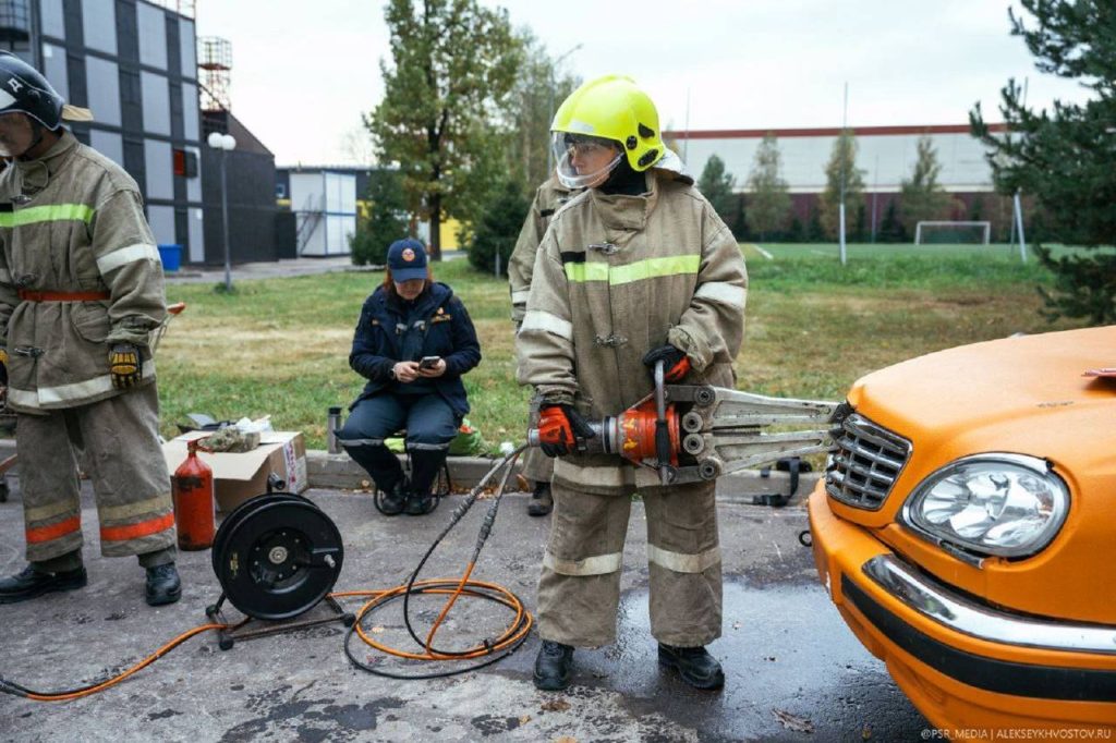 «Профессией спасателя восхищалась с детства»: будущий спасатель-доброволец рассказала о своем пути в добровольчество