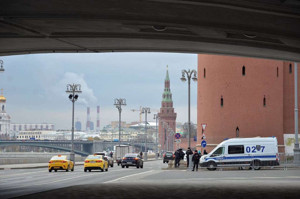 В Московской области сотрудники полиции задержали подозреваемого в преступлениях, совершенных 13 лет назад