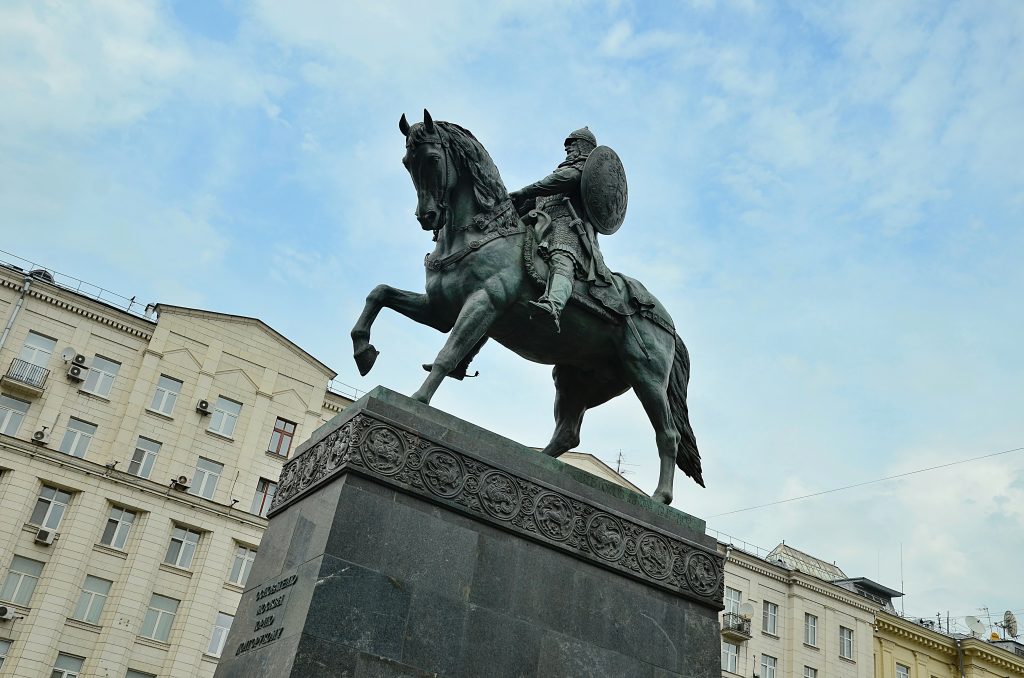 Посетителей Тверской площади ждет насыщенная программа