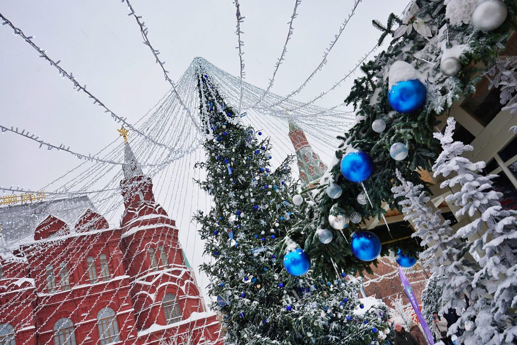 Гуляй Москва на Новый год и Рождество всегда, или как праздновались главные зимние праздники в Москве