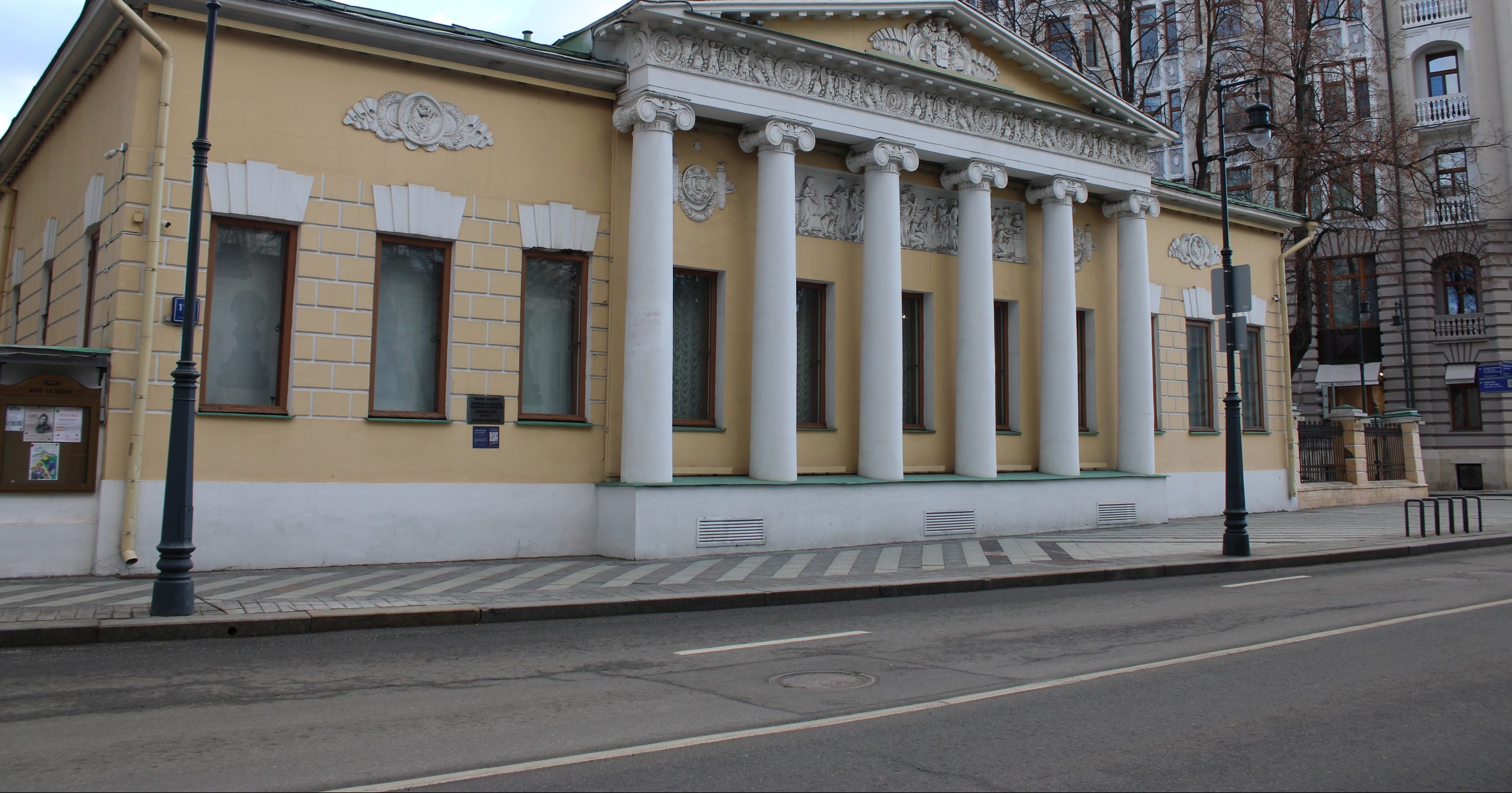 Эта старинная усадьба, расположенная в самом центре Москвы, принадлежала семье великого писателя с 1882 года. Фото: страница управы в социальных сетях