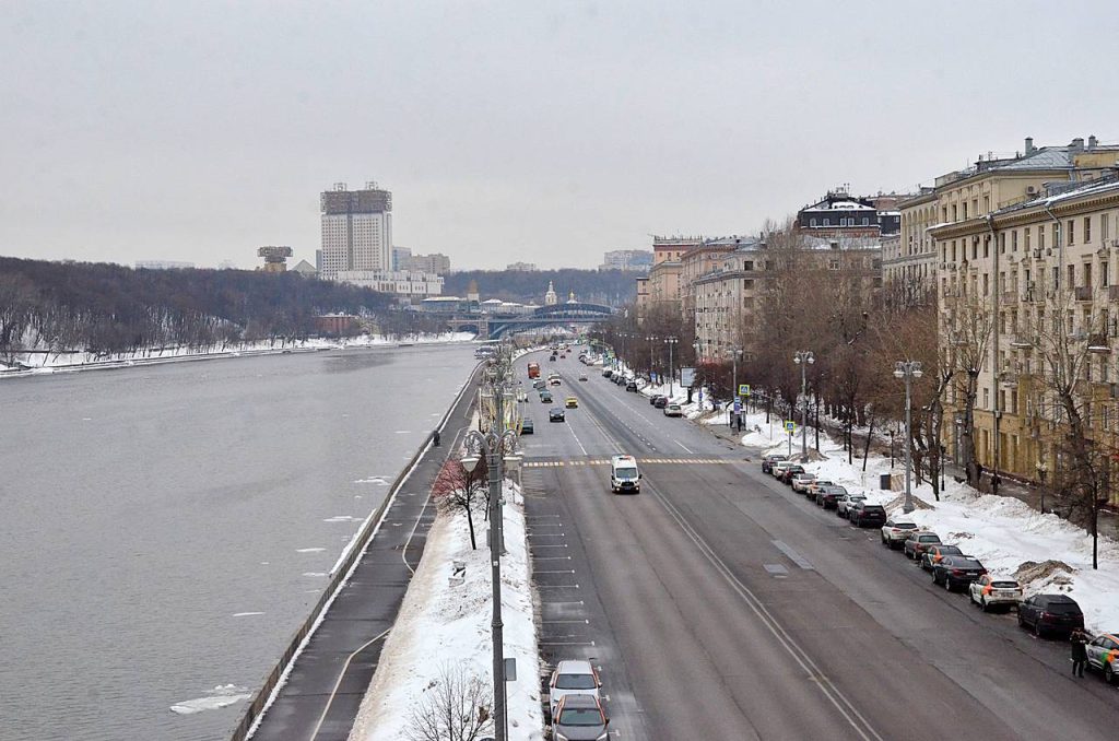 Местами небольшой снег ожидается в Москве 5 января