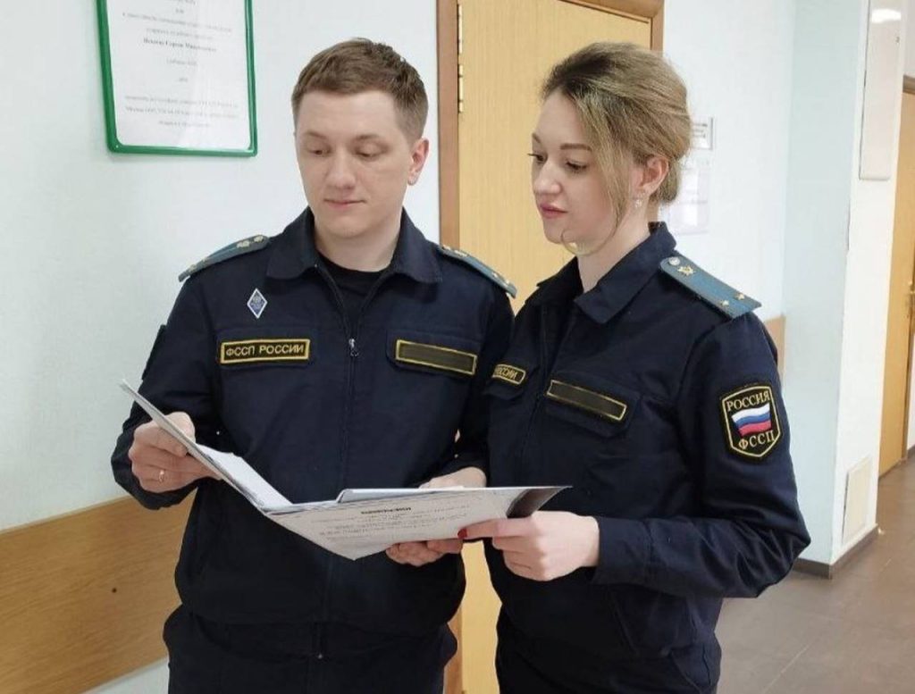 Благодаря столичным судебным приставам 6-летний мальчик воссоединился с мамой