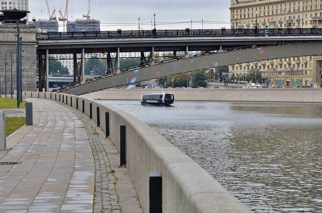 — В рамках сезонной подготовки планируется привести в порядок 78 объектов. В список вошли и центральные набережные — Кремлевская, Фрунзенская, Пречистенская, Котельническая, Крымская