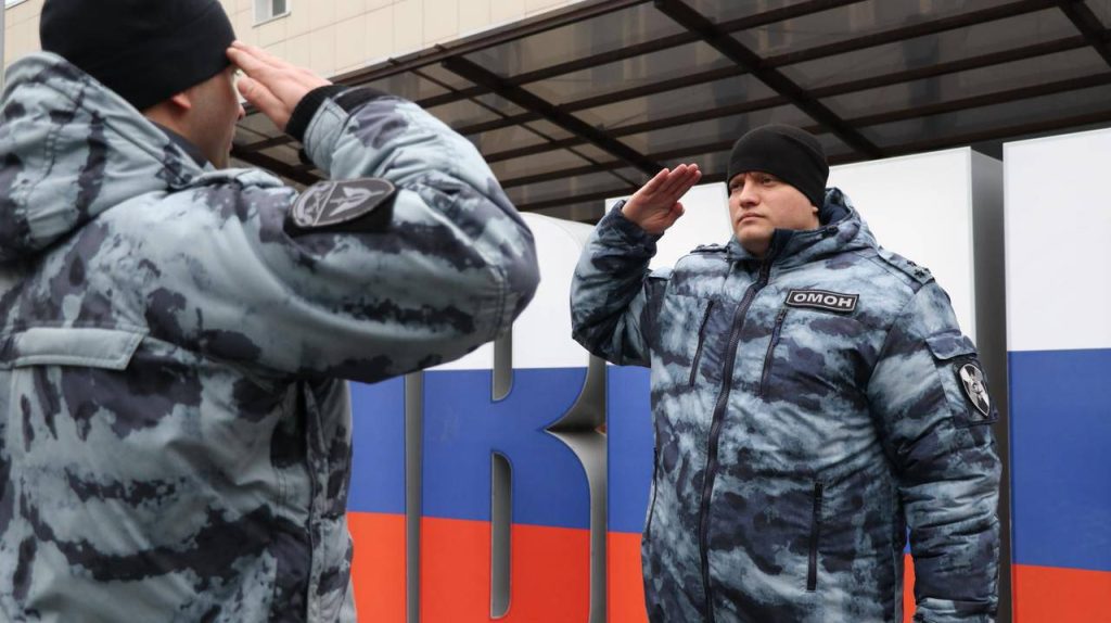 В День войск национальной гвардии Российской Федерации наградили особо отличившихся сотрудников подразделений