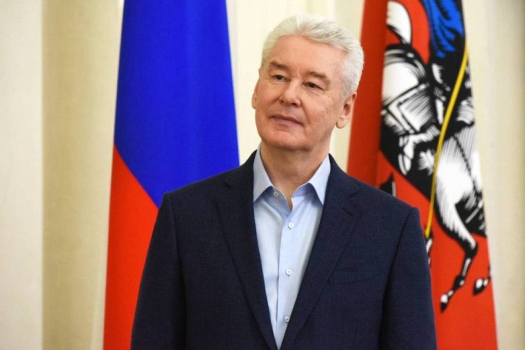 Собянин: Москва поможет восстановить еще 191 здание в Донецке и Луганске