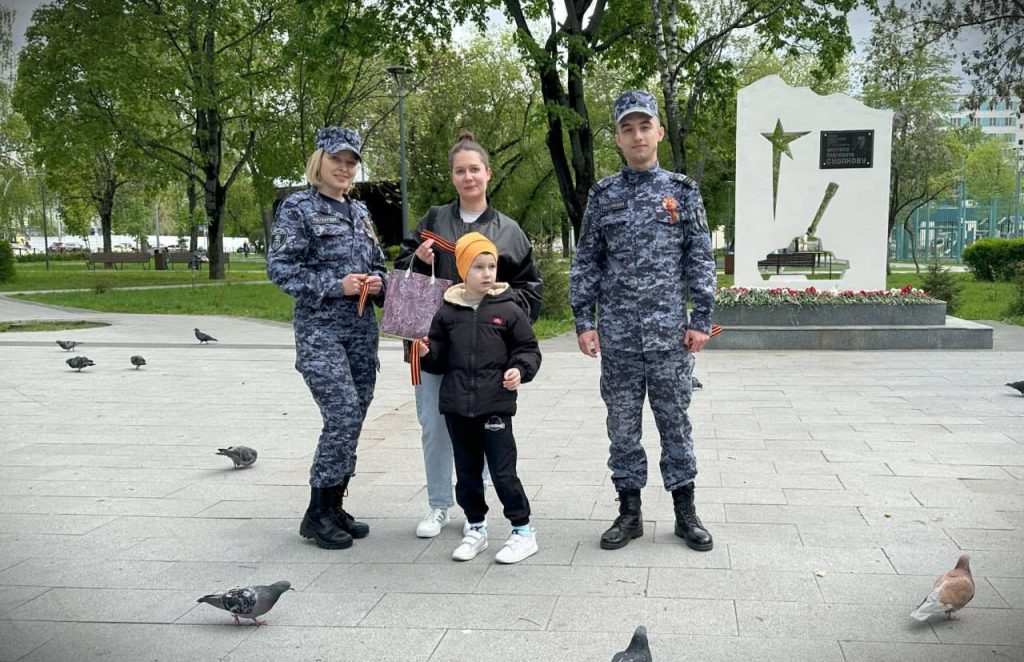 Росгвардейцы присоединились к Всероссийской акции «Георгиевская ленточка» в Москве