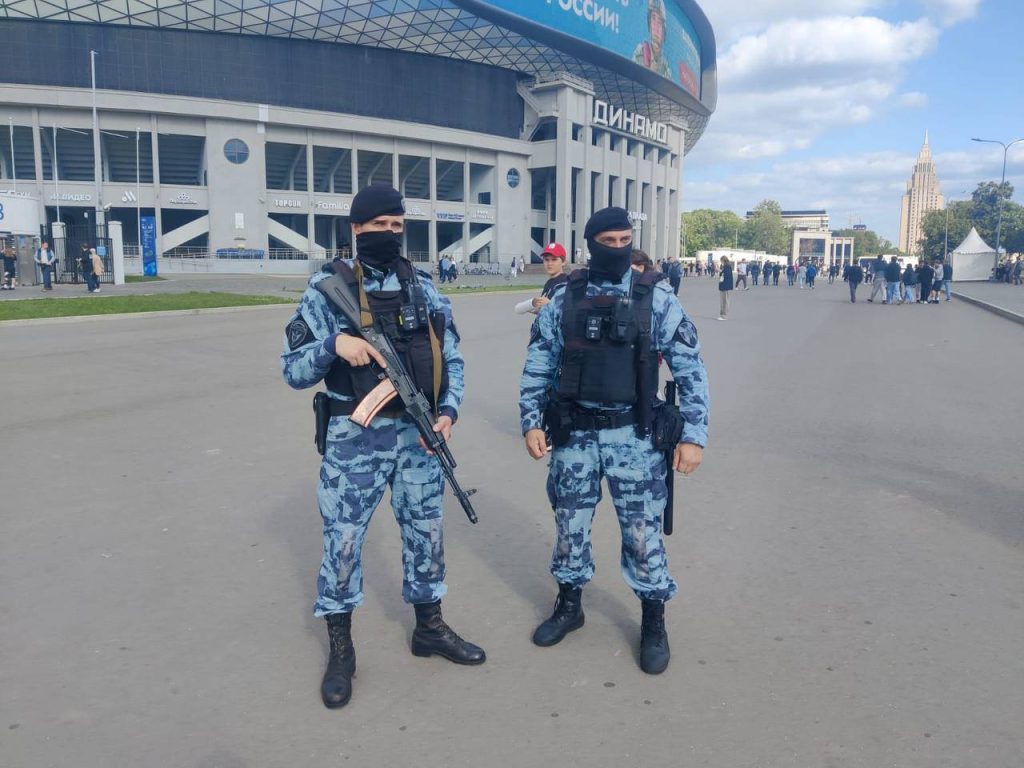 Безопасность во время футбольного матча в Москве обеспечила Росгвардия