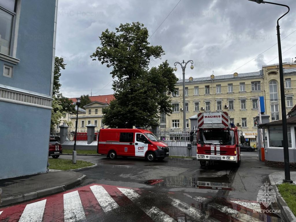 В Центральном округе столицы прошли пожарно-тактические учения на объекте с массовым пребыванием людей