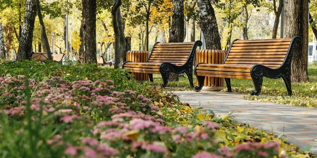 В столице обновят свыше 200 зон для отдыха пешеходов
