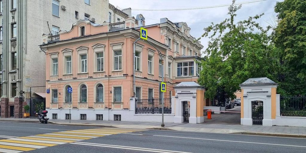 Дом и флигель XIX века в Якиманке включили в реестр культурного наследия