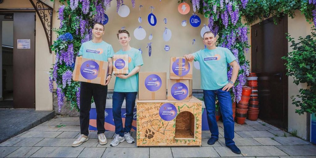 Московские волонтеры передали 2 тонны грузов для бездомных животных в Белгороде