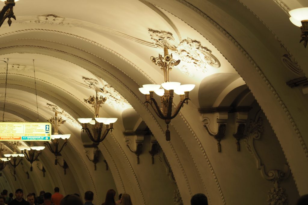 О художественном оформлении метро расскажут на выставке «Высоко под землей»