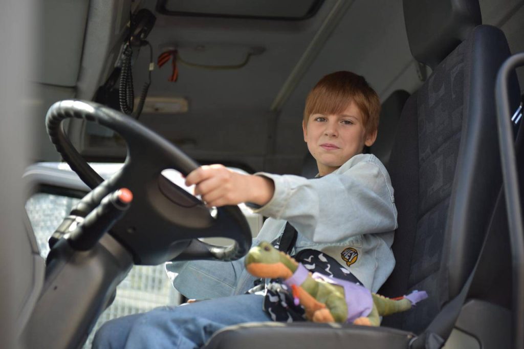 Сотрудники ОМОН «Авангард» поздравили будущих первоклассников с Днем знаний