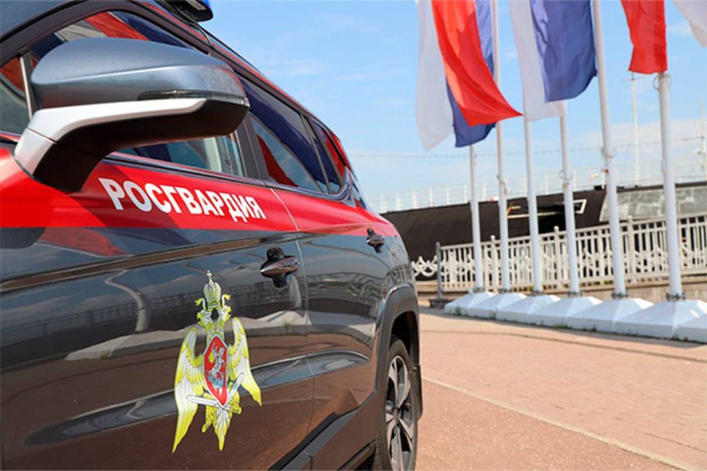 Росгвардейцы задержали дебошира в центре Москвы