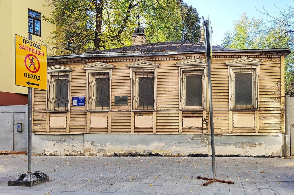 Реставрация деревянного сруба дома братьев Топлениновых подходит к концу