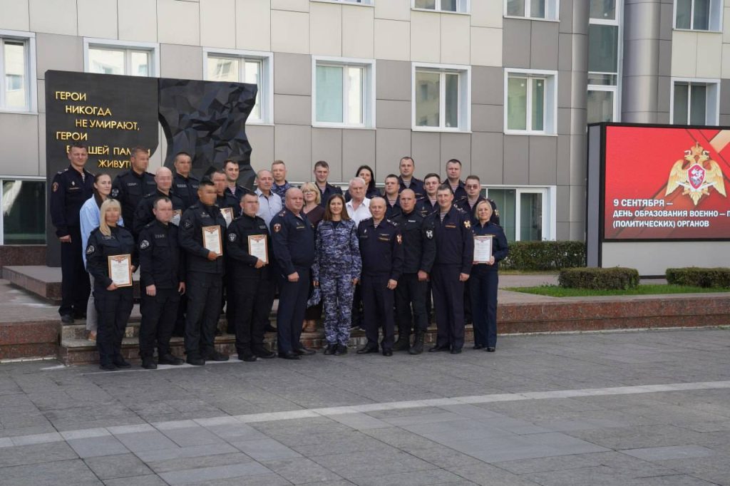 Круглый стол в честь Дня военно-политической работы прошел в столичном главке Росгвардии