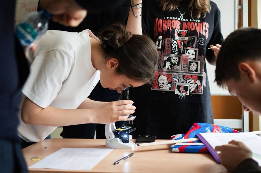 В столице открываются осенние научные программы для школьников