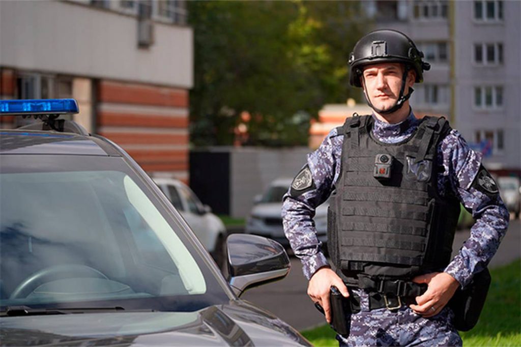 Московские росгвардейцы задержали мужчину с наркотиками в хостеле