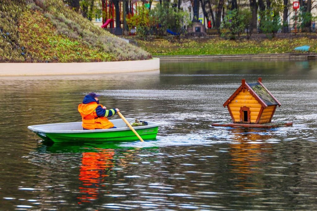 До середины ноября около 200 утиных домиков уберут в столице